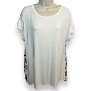 She and Sky Women’s Hi-Low Contrast Top Cream Size Medium